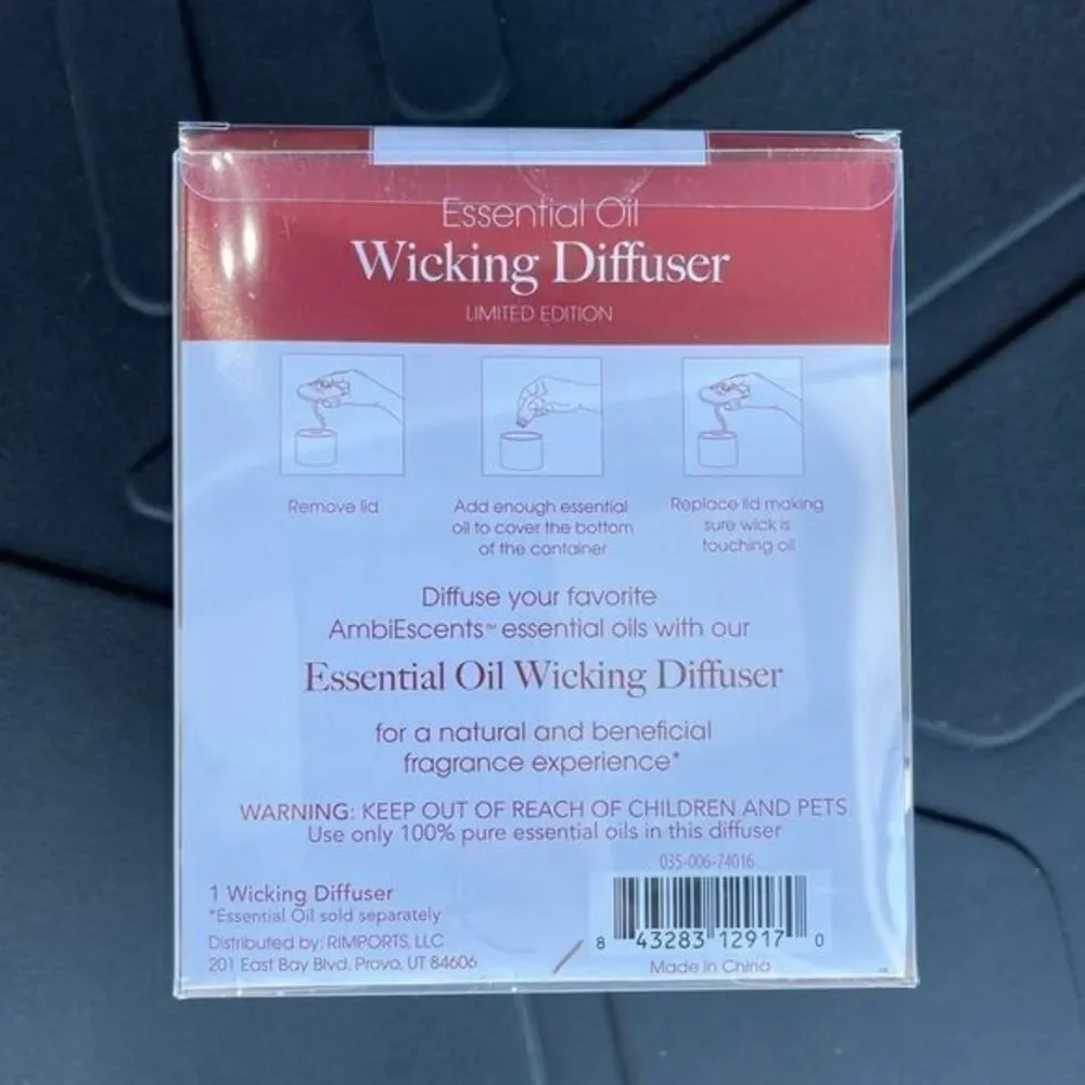 NWT AmbiEscents Essential Oil Wicking Diffuser‎